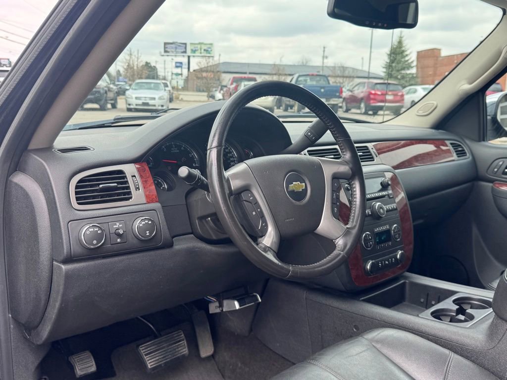 Used 2013 Chevrolet Avalanche LT AWD/4WD image 11