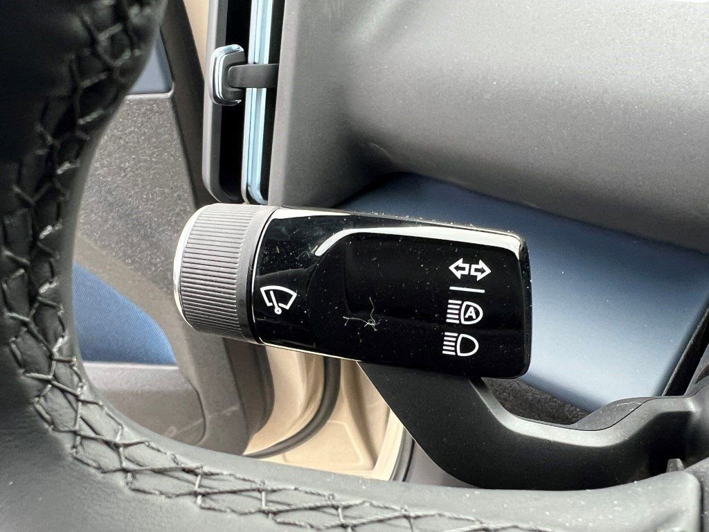 New 2026 Volvo EX30 Plus w/ Protection Package Premier image 25