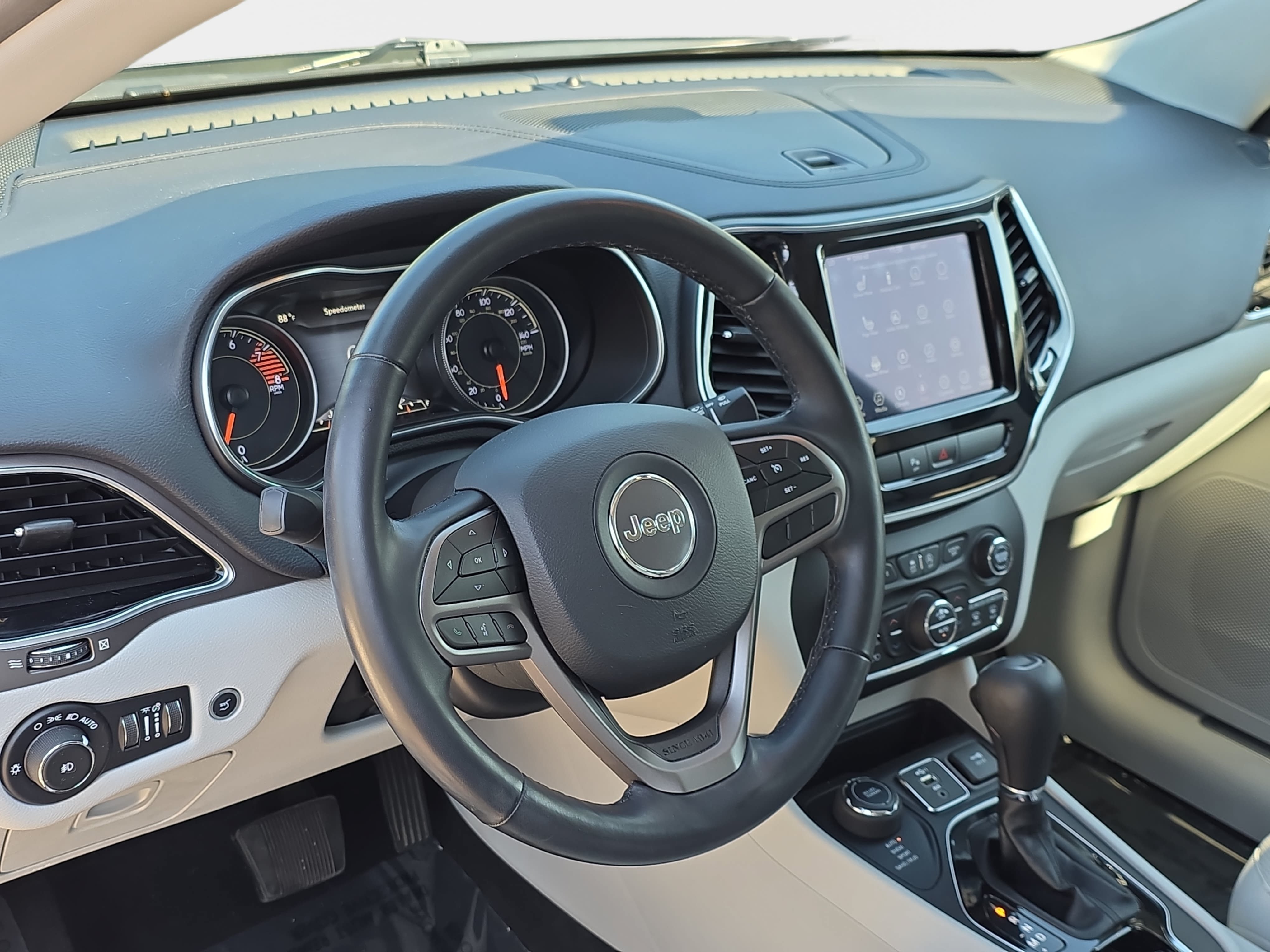 Used 2020 Jeep Cherokee Limited AWD/4WD image 14