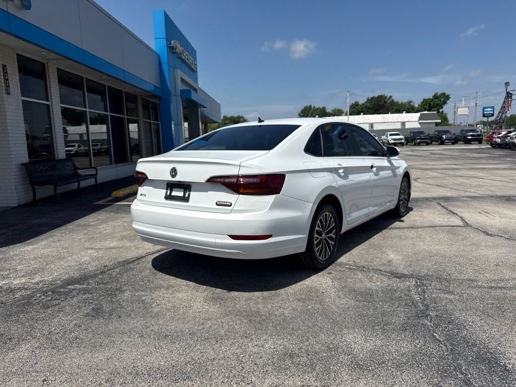 Used 2019 Volkswagen Jetta SE FWD image 4