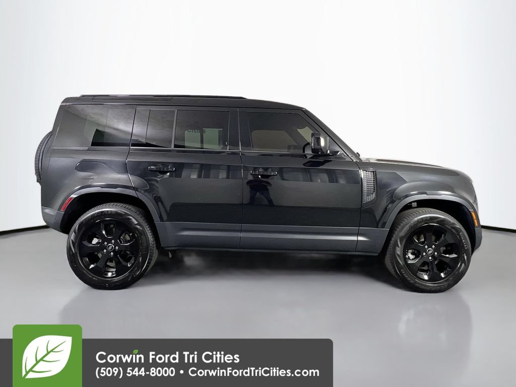 Used 2022 Land Rover Defender 110 S AWD/4WD image 19