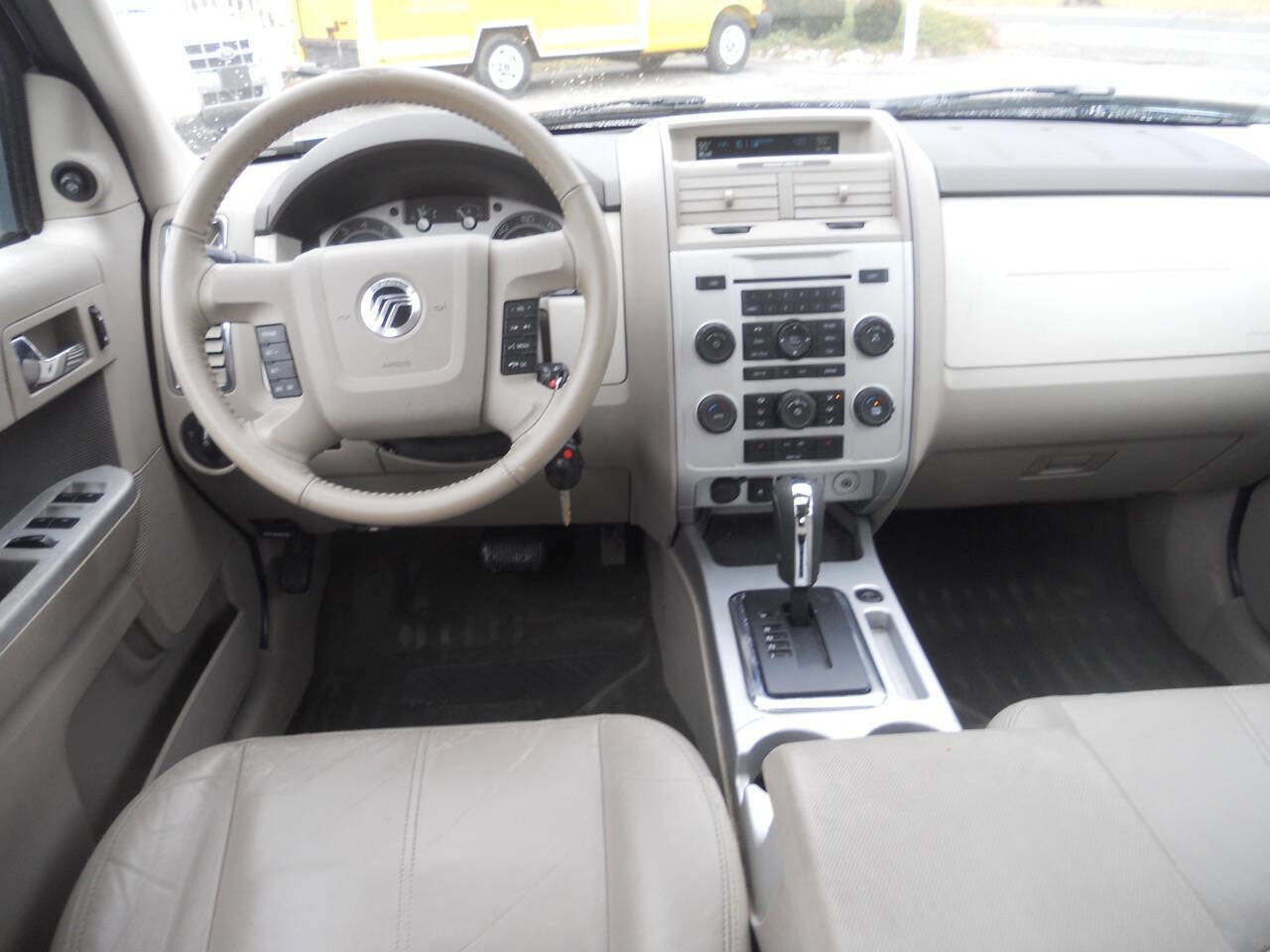 Used 2009 Mercury Mariner Premier image 18