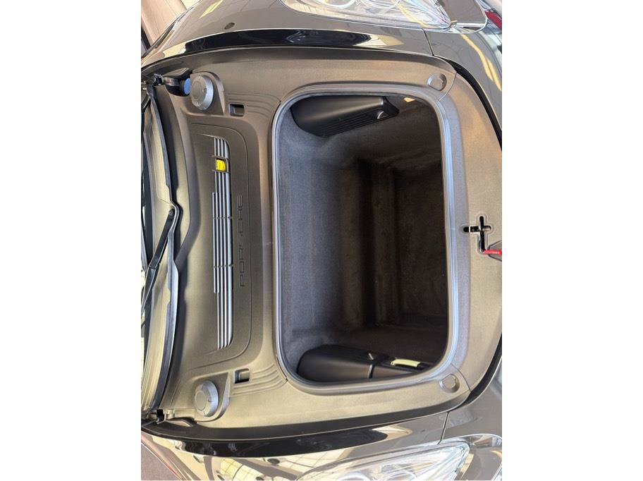 Used 2016 Porsche Cayman image 33