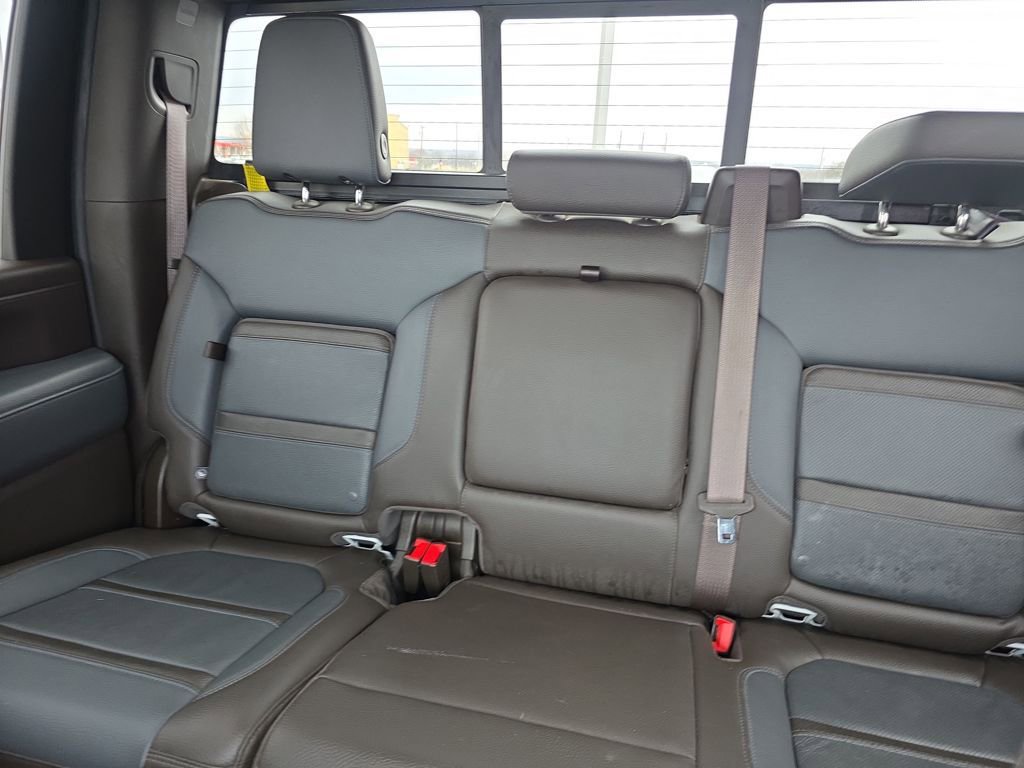 Used 2021 GMC Sierra 2500 Denali w/ Denali Ultimate Package image 9