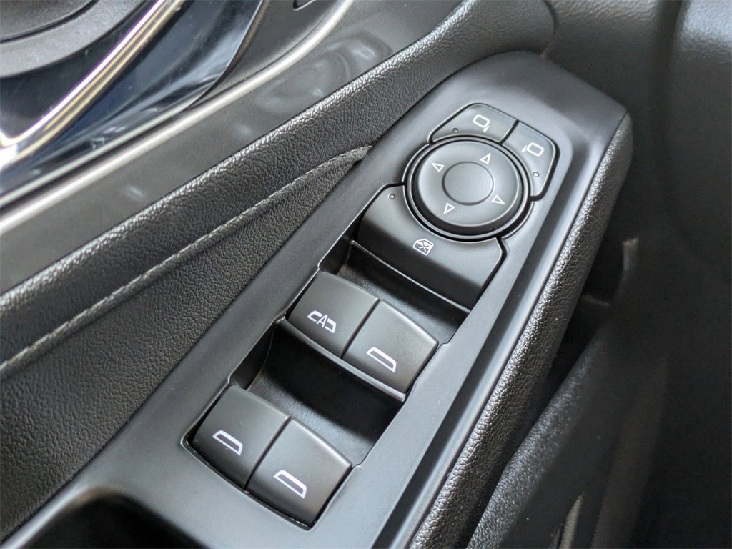 Used 2023 Chevrolet Traverse LT image 26