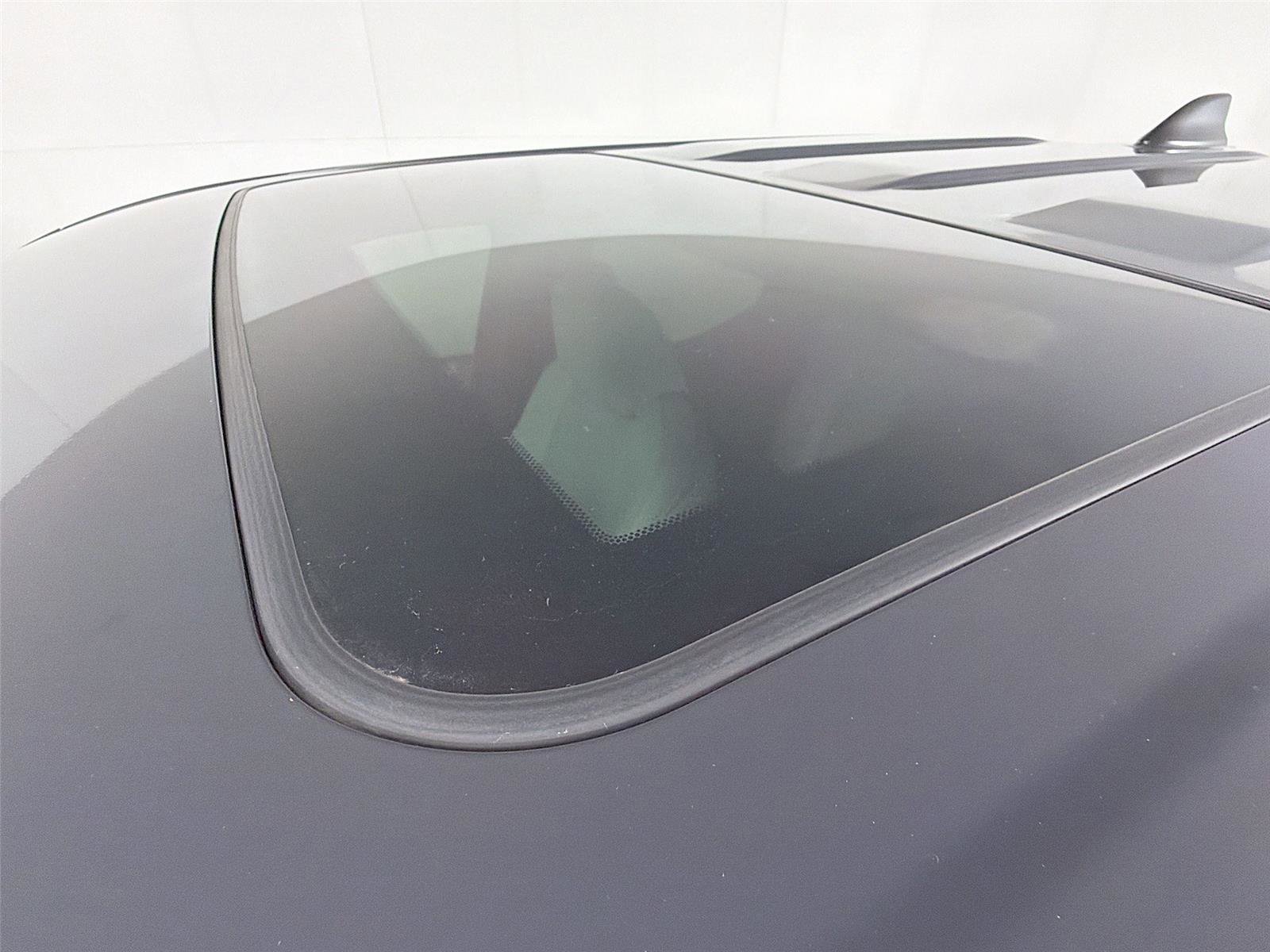 Used 2024 Toyota Tacoma Limited w/ Limited Package (LT) image 14