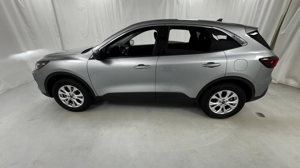 Used 2024 Ford Escape Active AWD/4WD image 6