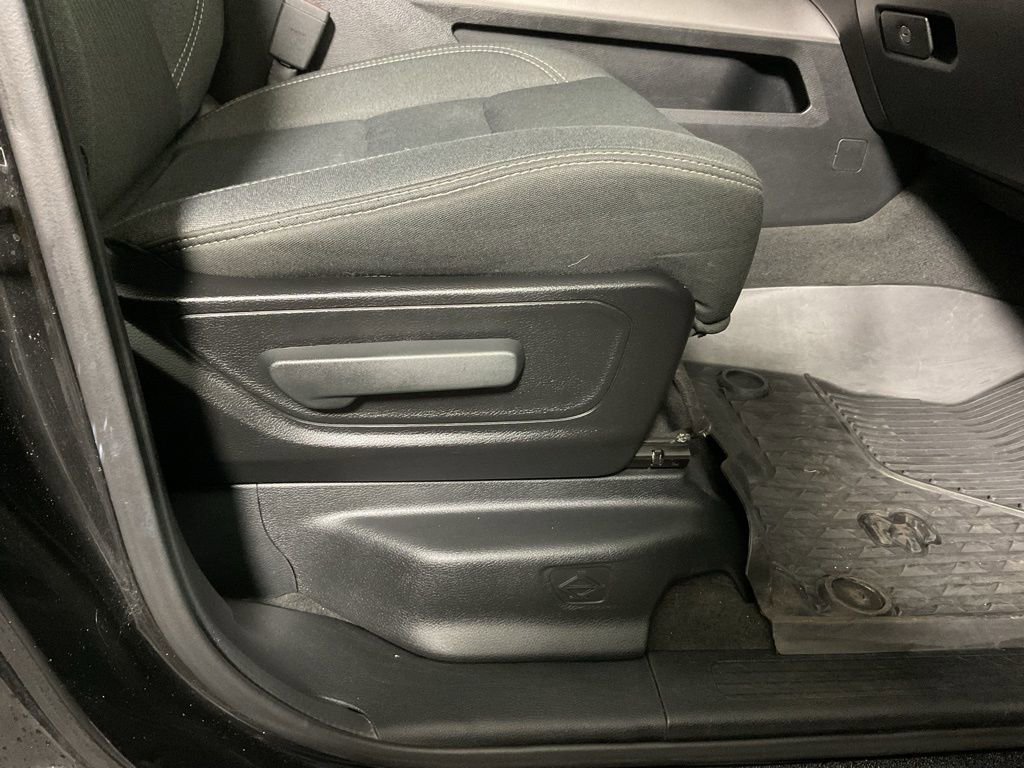 Used 2019 RAM 1500 Big Horn image 32