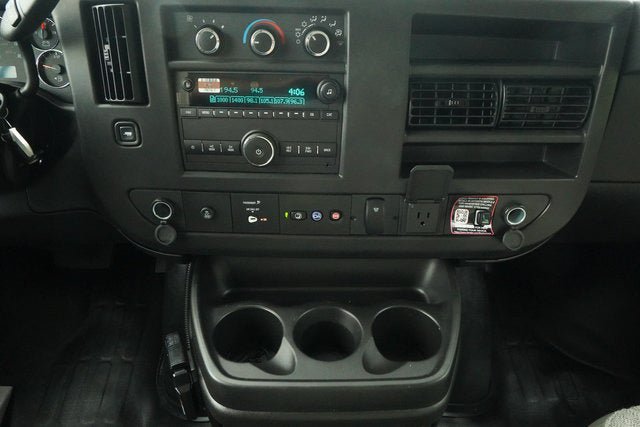 New 2025 GMC Savana 3500 w/ Power Convenience Package RWD image 34