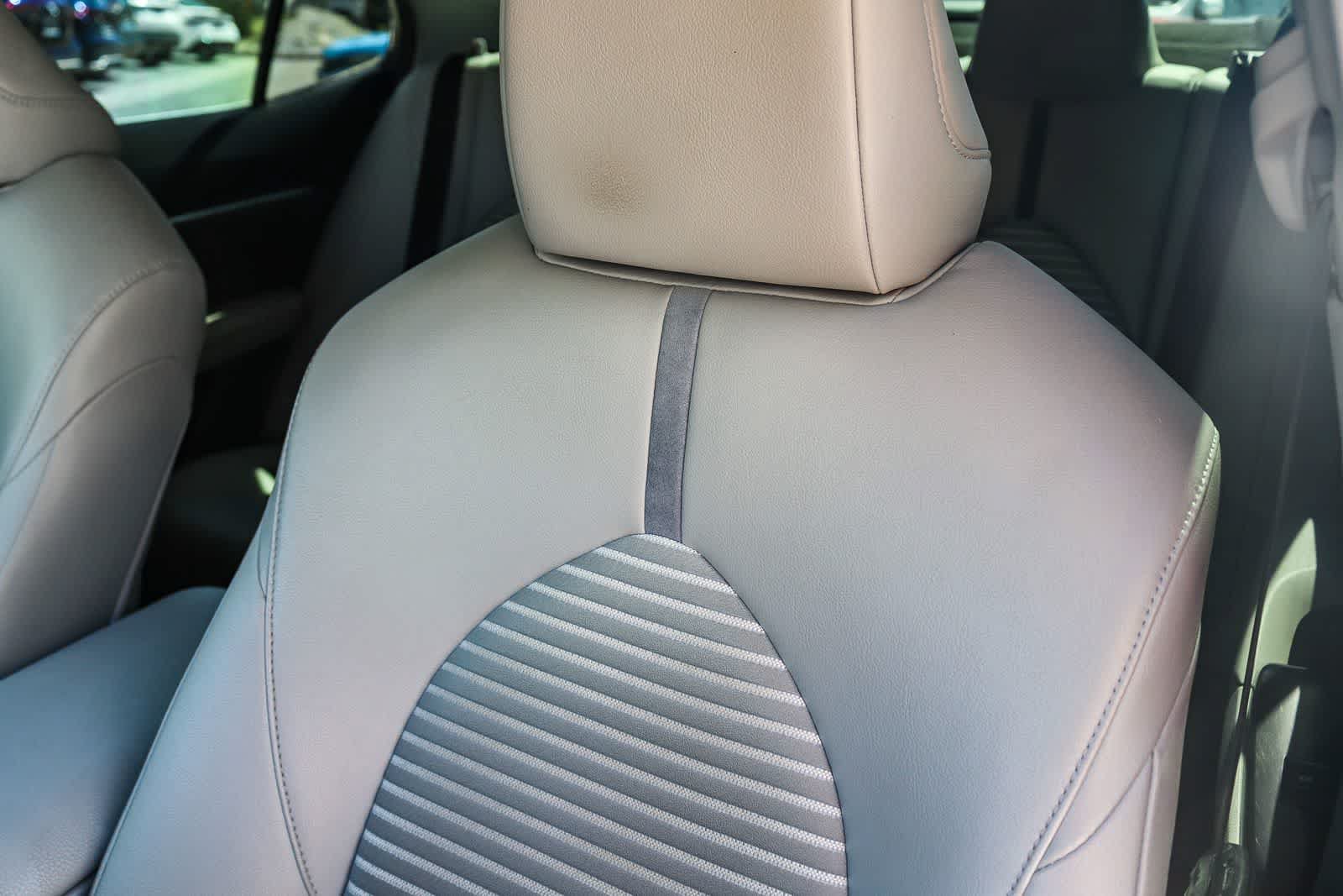 Used 2018 Toyota Camry SE FWD image 24