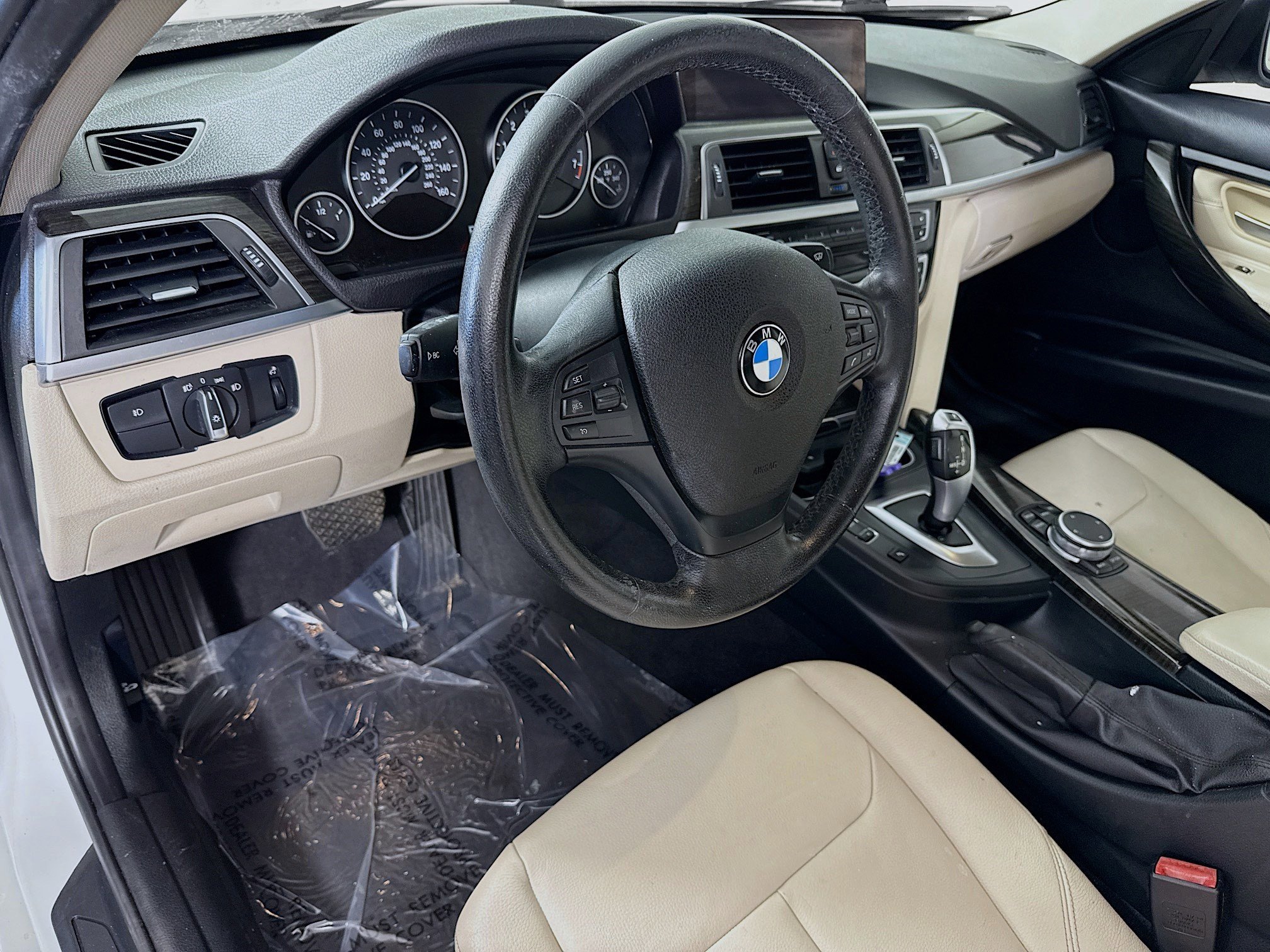 Used 2016 BMW 320i xDrive Sedan image 23