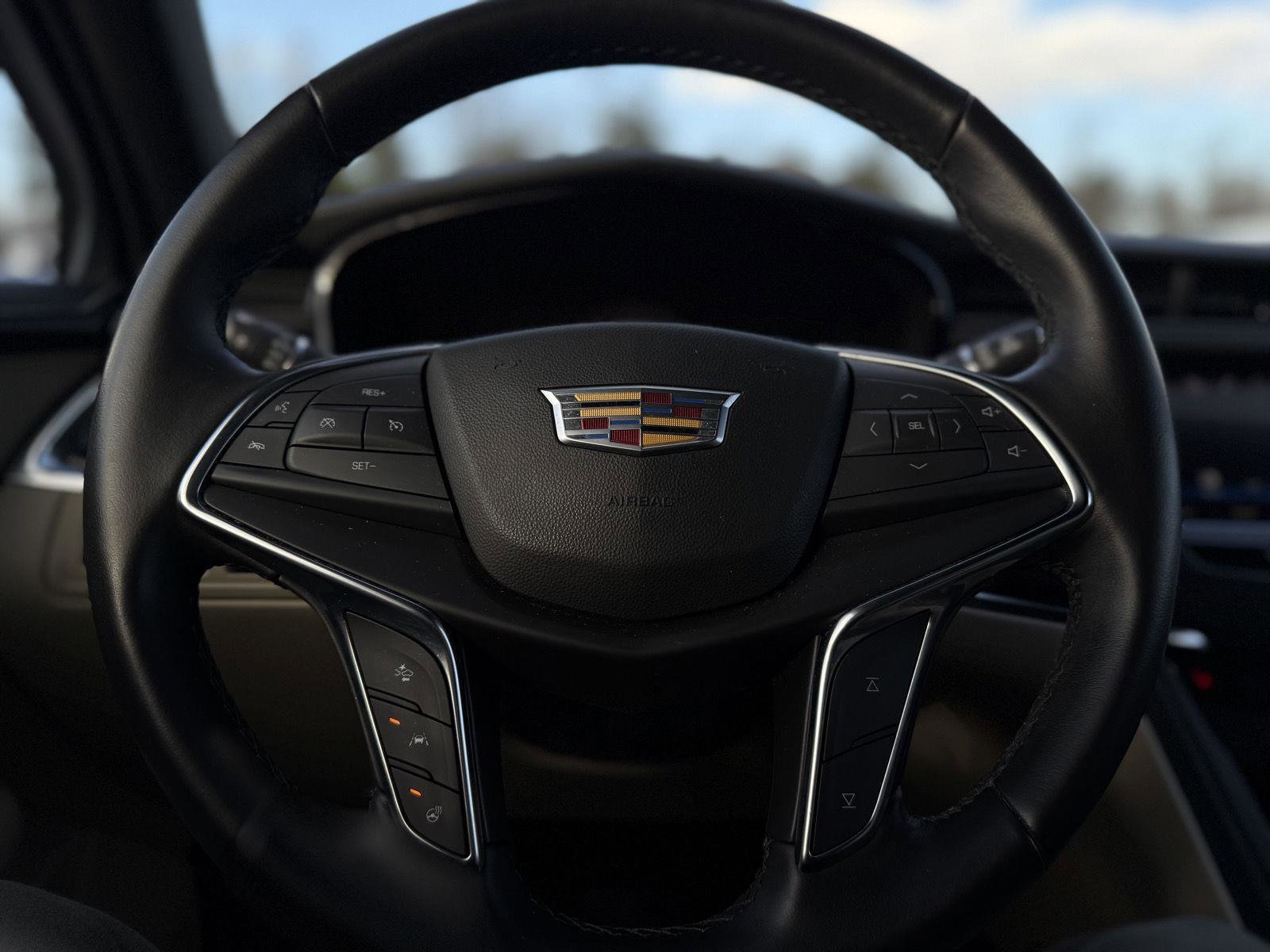 Used 2019 Cadillac XT5 Luxury image 17