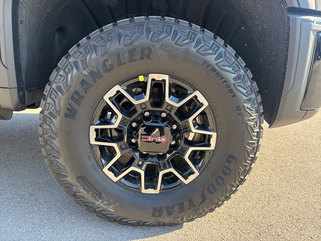 New 2026 GMC Sierra 2500 AT4X image 31