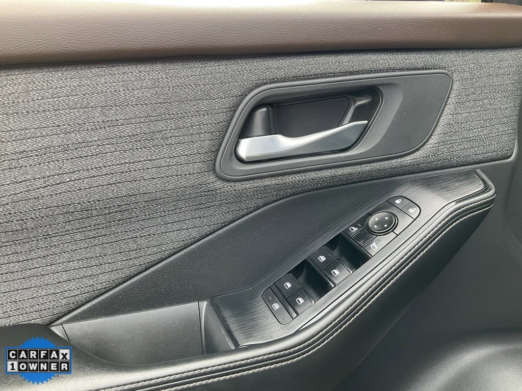 Used 2021 Nissan Rogue SV image 23