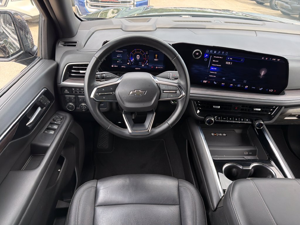 Used 2025 Chevrolet Tahoe Z71 AWD/4WD image 14