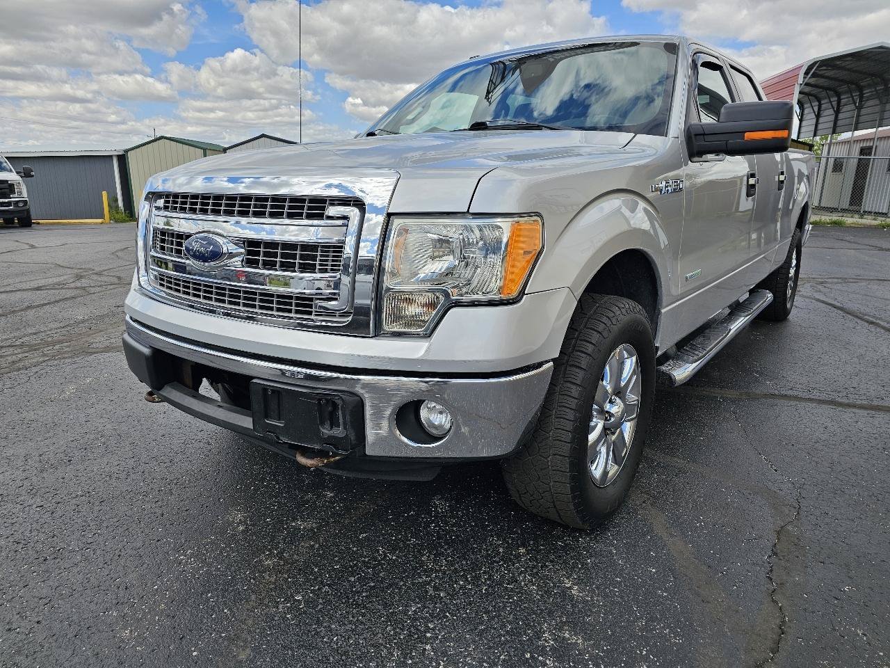Used 2013 Ford F150 XLT w/ Luxury Equipment Group AWD/4WD image 2