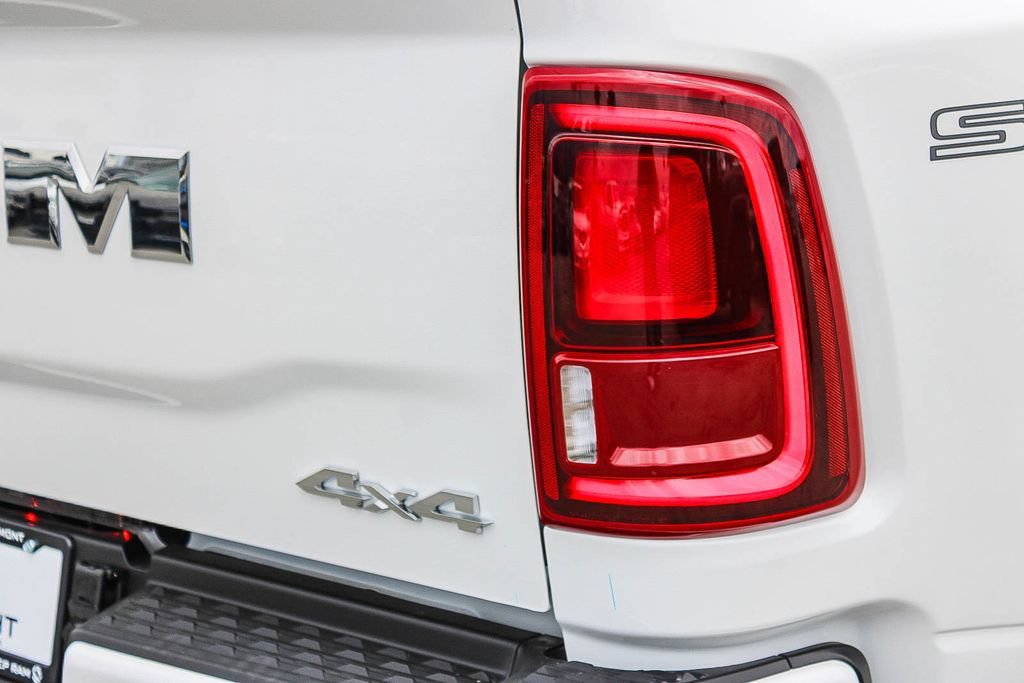 New 2026 RAM 3500 Big Horn AWD/4WD image 10