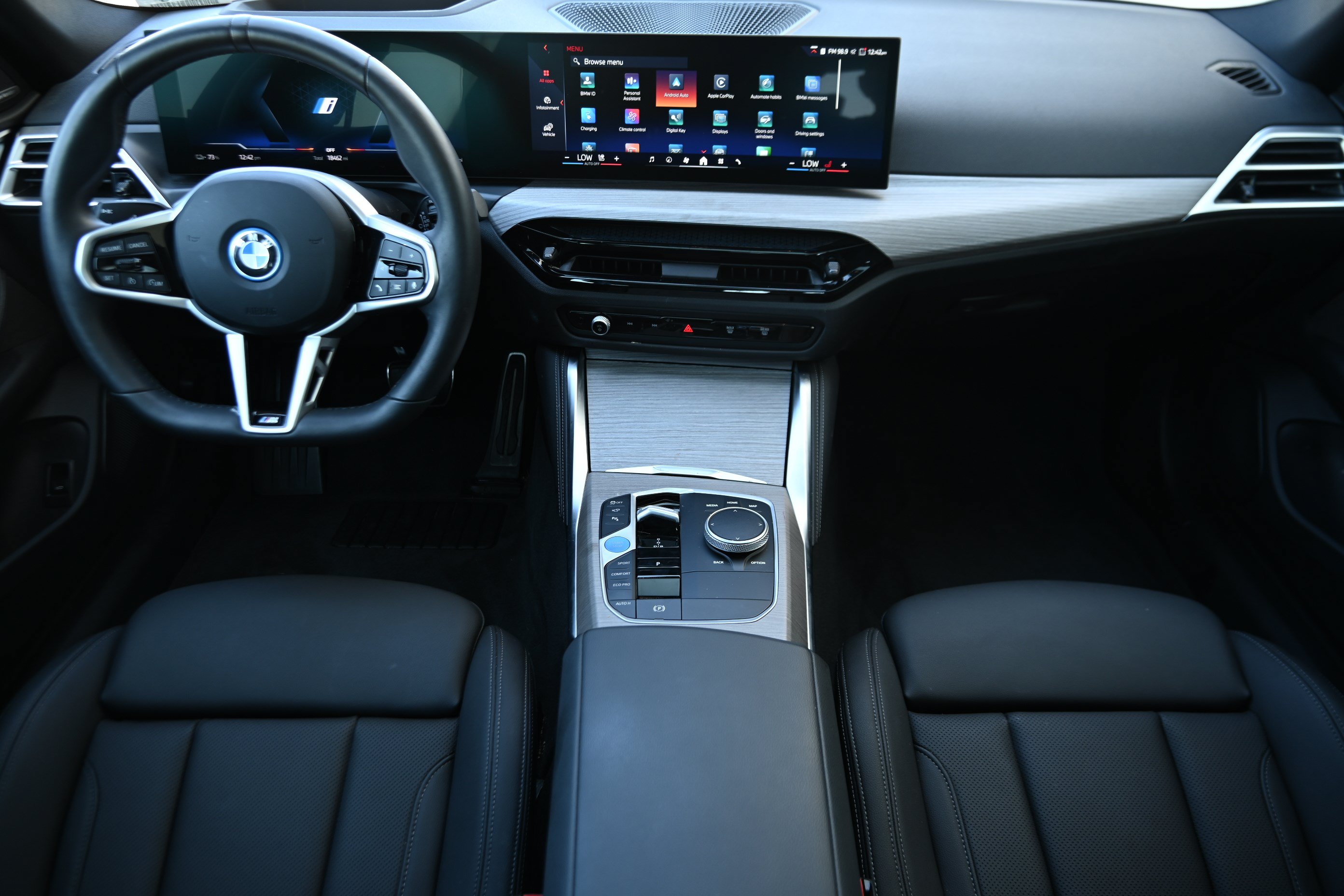 Certified 2025 BMW i4 eDrive40 RWD image 15