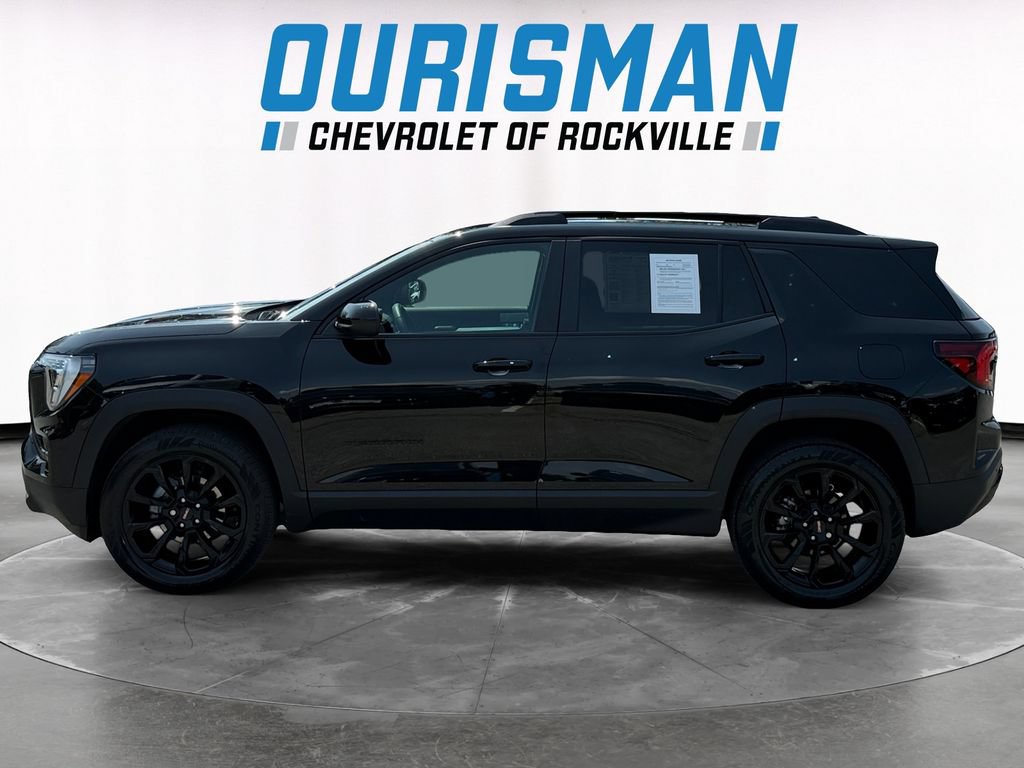 Used 2025 GMC Terrain Elevation w/ Elevation Premium Package AWD/4WD image 3