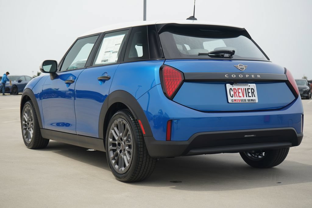 New 2026 MINI Cooper 4-Door Hardtop FWD image 3