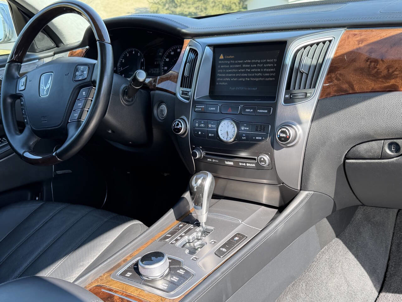 Used 2012 Hyundai Equus Signature RWD image 14