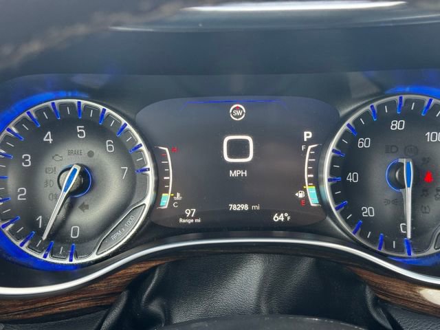 Used 2023 Chrysler Pacifica Limited image 28