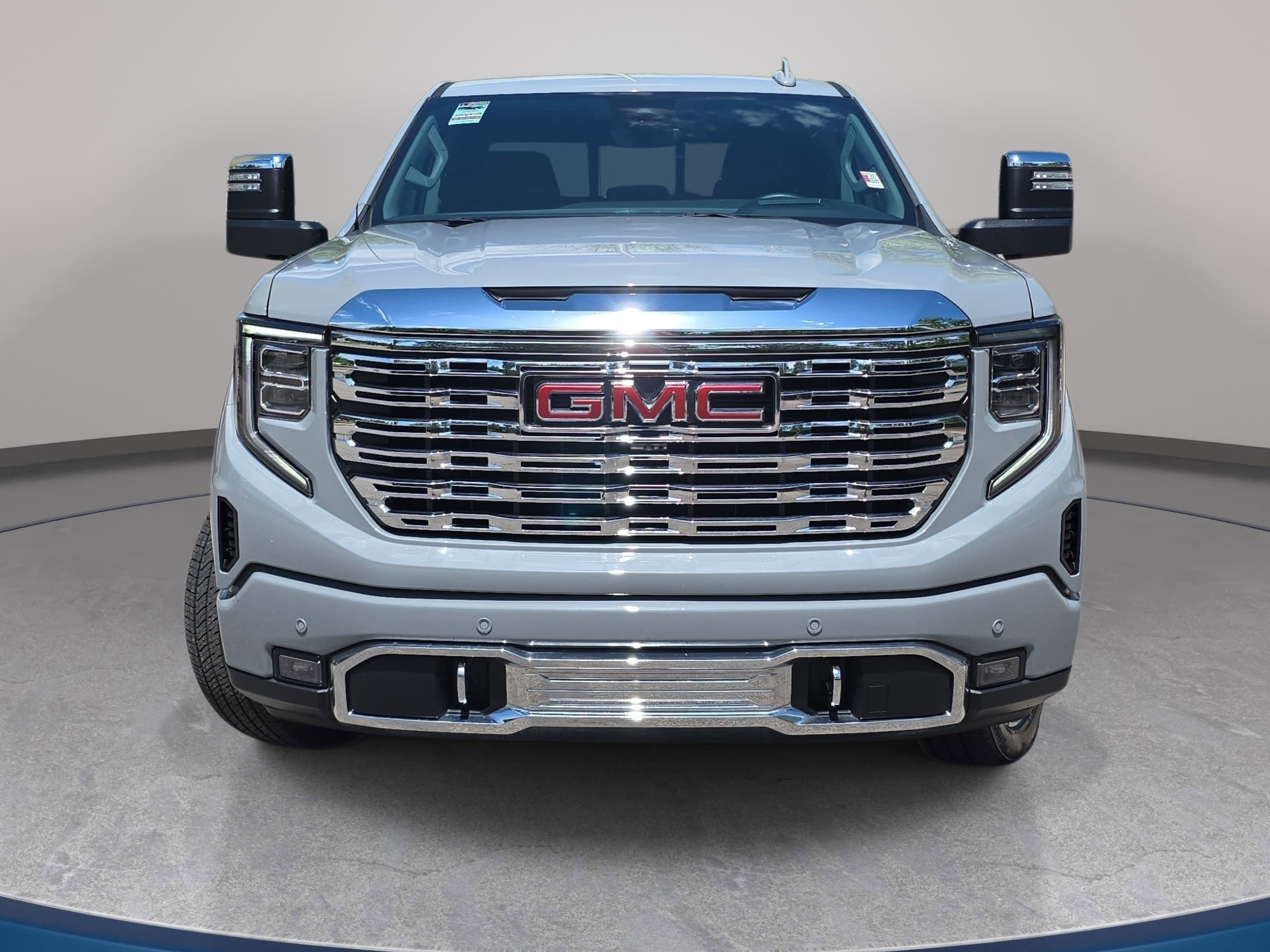 Used 2024 GMC Sierra 1500 Denali w/ Denali Reserve Package AWD/4WD image 2