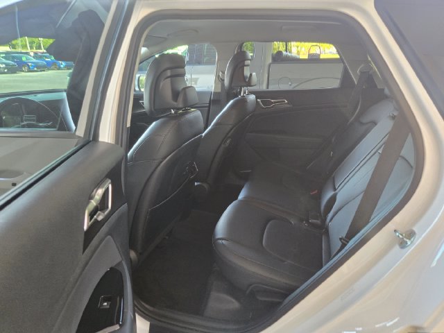 Used 2023 Kia Sportage EX FWD image 19