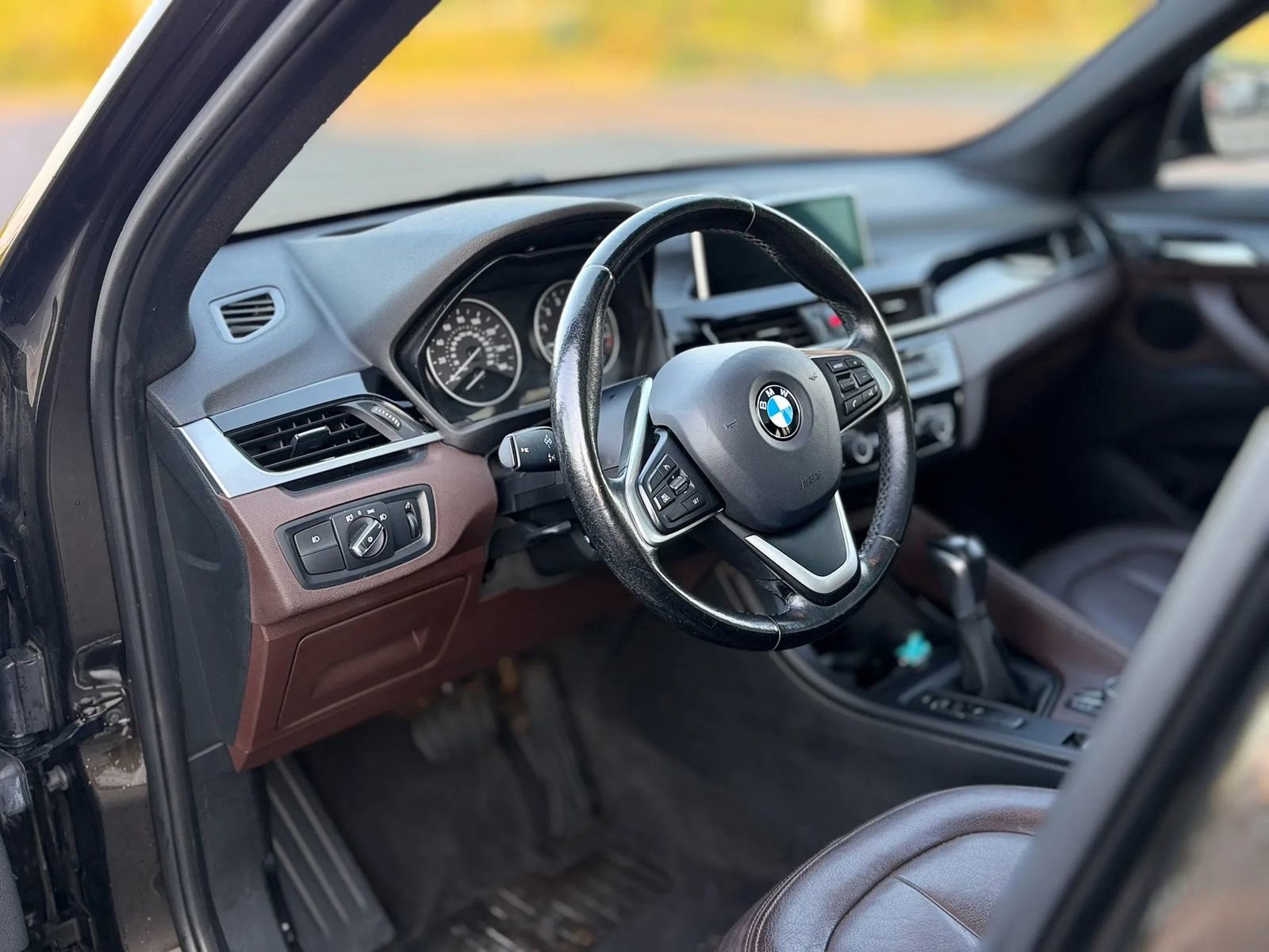 Used 2017 BMW X1 sDrive28i FWD image 10