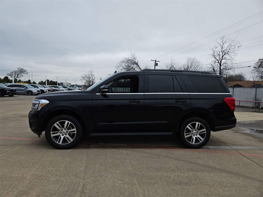 Used 2024 Ford Expedition XLT image 5