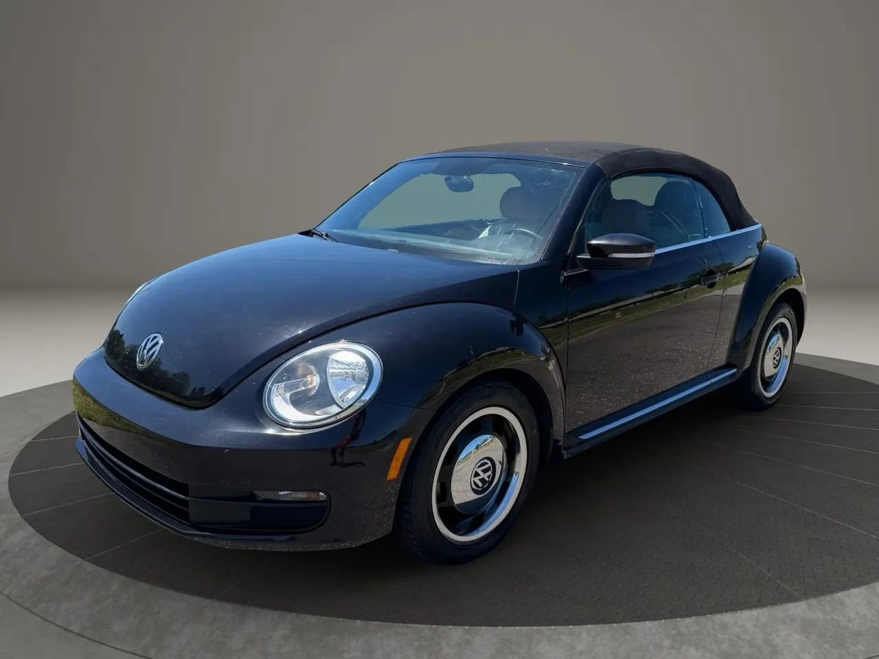 Used 2015 Volkswagen Beetle 1.8T FWD image 6