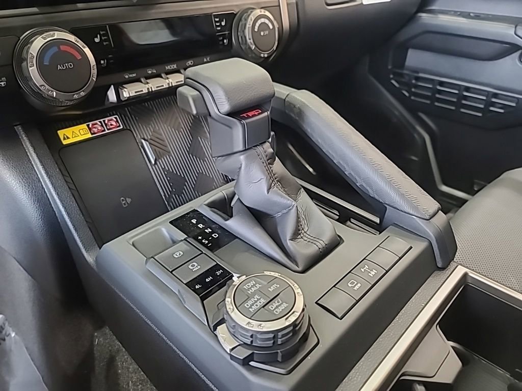 New 2026 Toyota 4Runner TRD Off-Road Premium AWD/4WD image 37