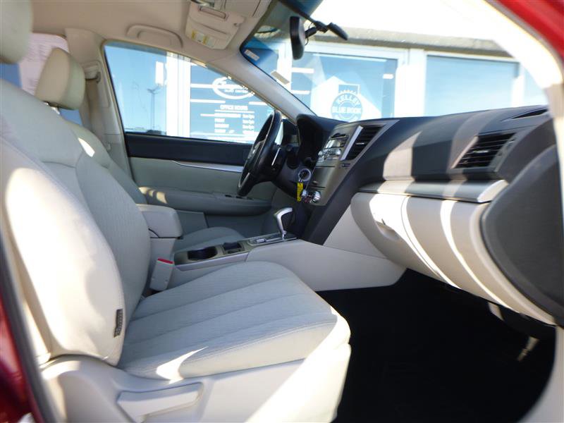 Used 2011 Subaru Outback 2.5i Premium image 8