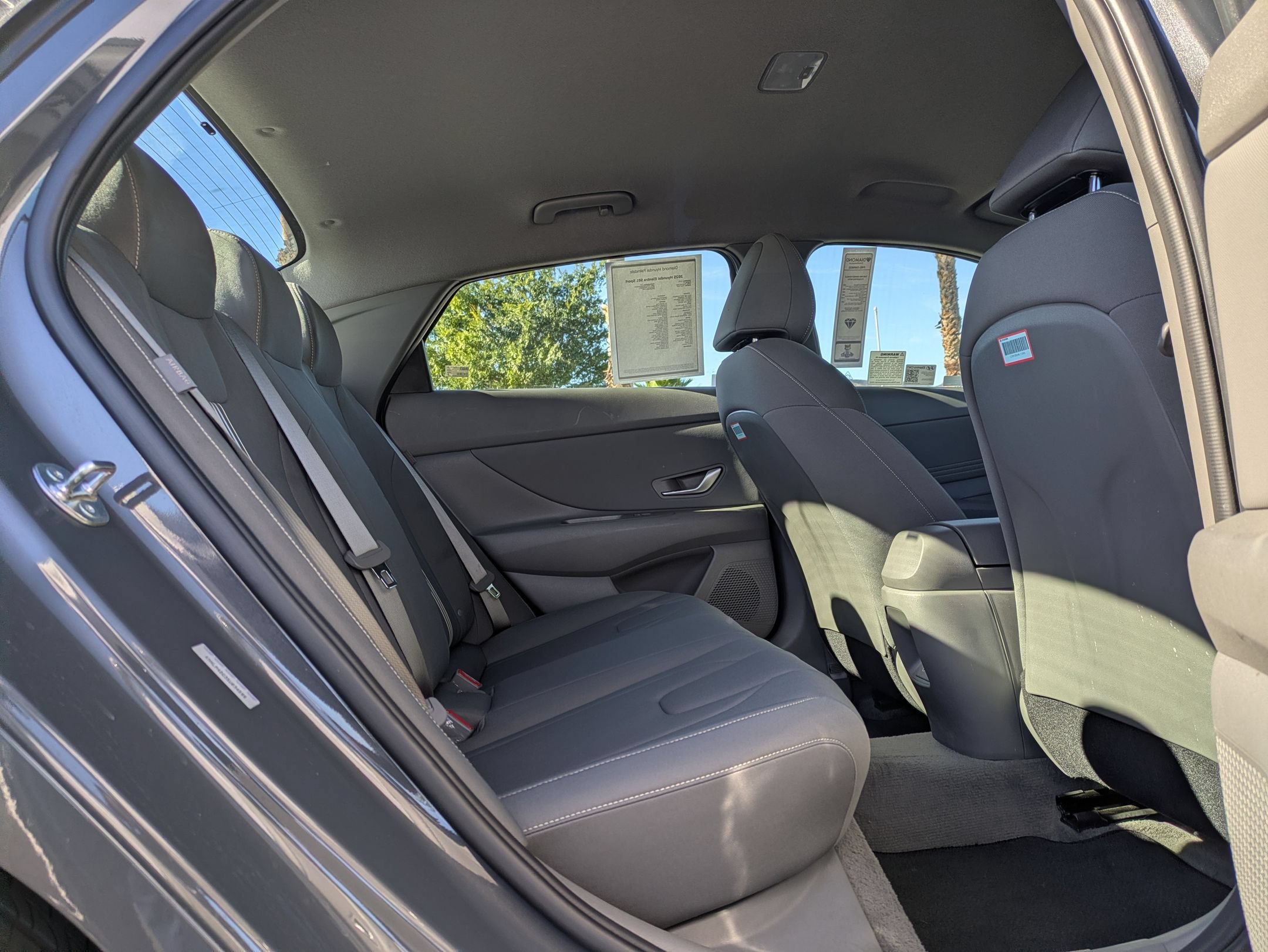 Certified 2025 Hyundai Elantra Sport FWD image 12
