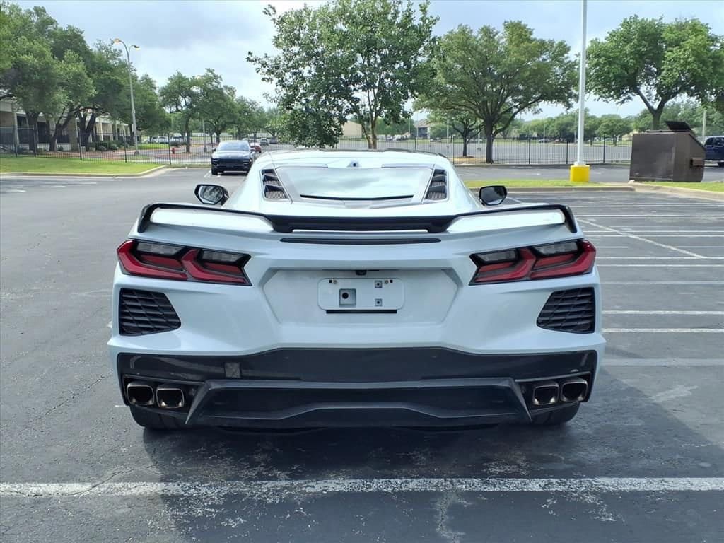 Used 2022 Chevrolet Corvette Stingray Preferred Cpe w/ Z51 Performance Package RWD image 7