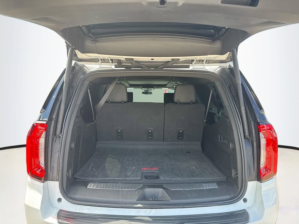 Used 2024 GMC Yukon XL Denali image 30