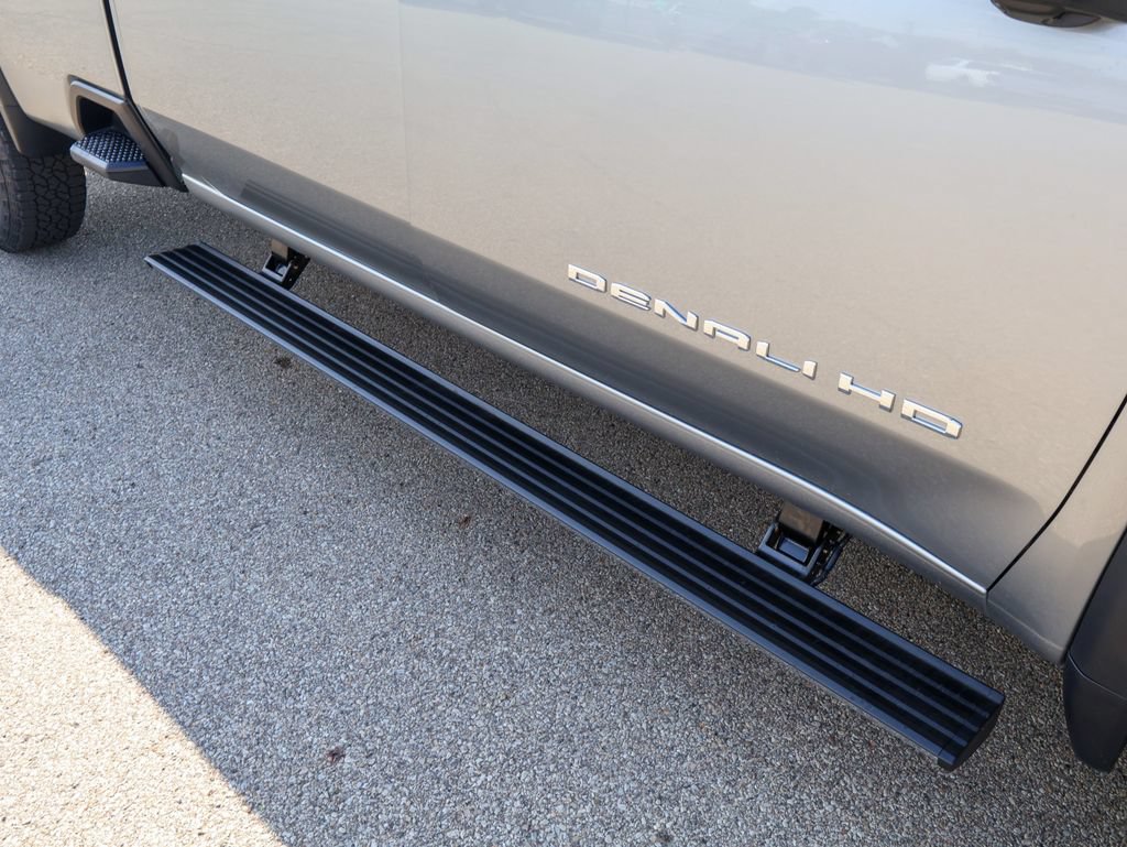 New 2026 GMC Sierra 3500 Denali Ultimate AWD/4WD image 7