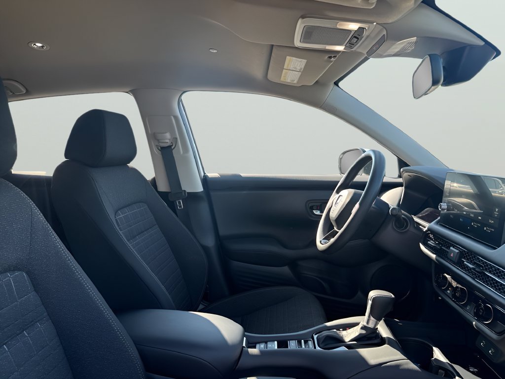 Certified 2027 Honda HR-V LX image 17