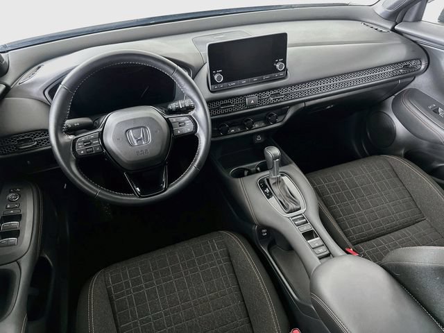 Certified 2025 Honda HR-V Sport image 28