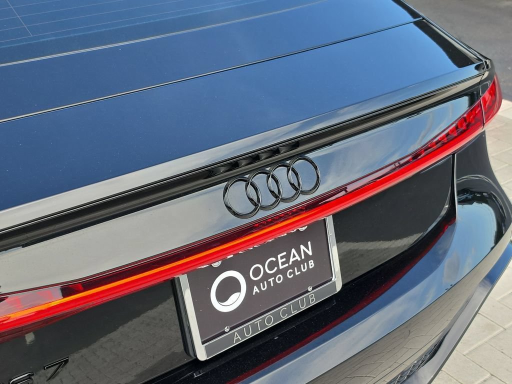 Used 2025 Audi RS 7 Performance AWD/4WD image 6