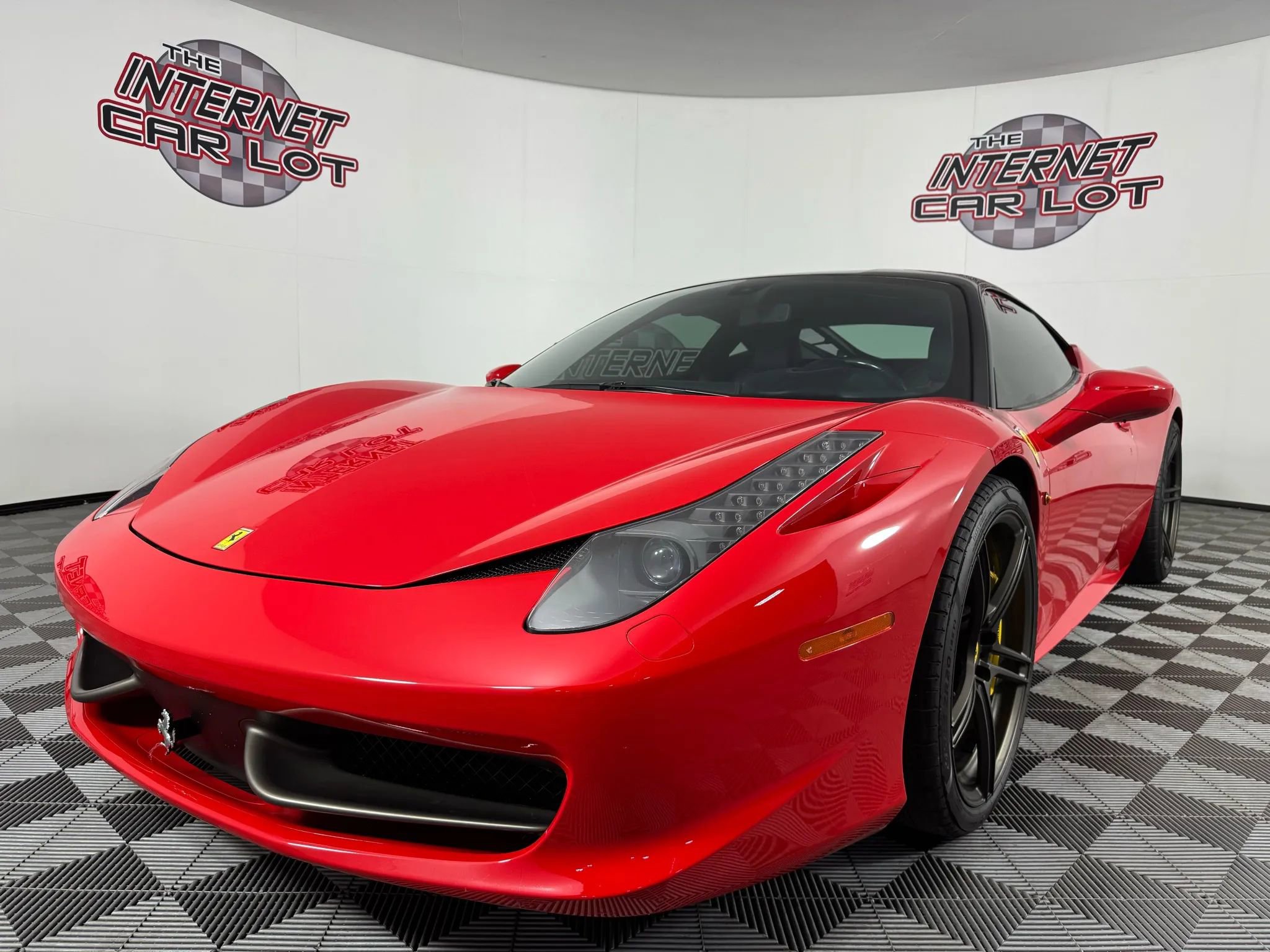 Used 2013 Ferrari 458 Italia Coupe image 3