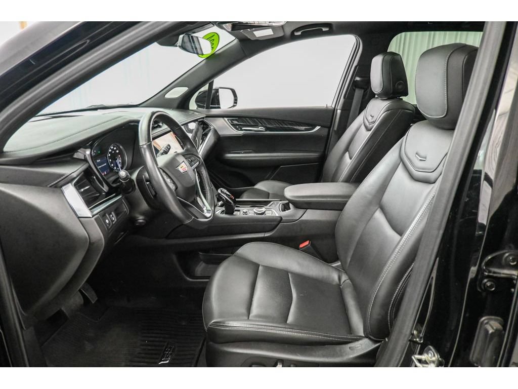 Certified 2024 Cadillac XT6 Premium Luxury AWD/4WD image 38