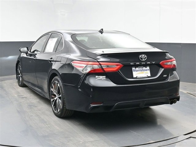Used 2018 Toyota Camry L image 14