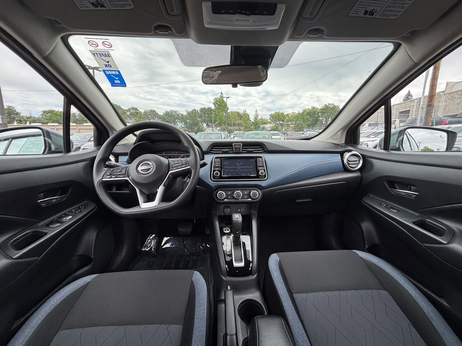 Used 2025 Nissan Versa SV image 31