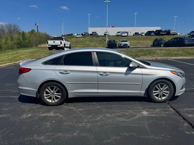 Used 2015 Hyundai Sonata ECO image 2