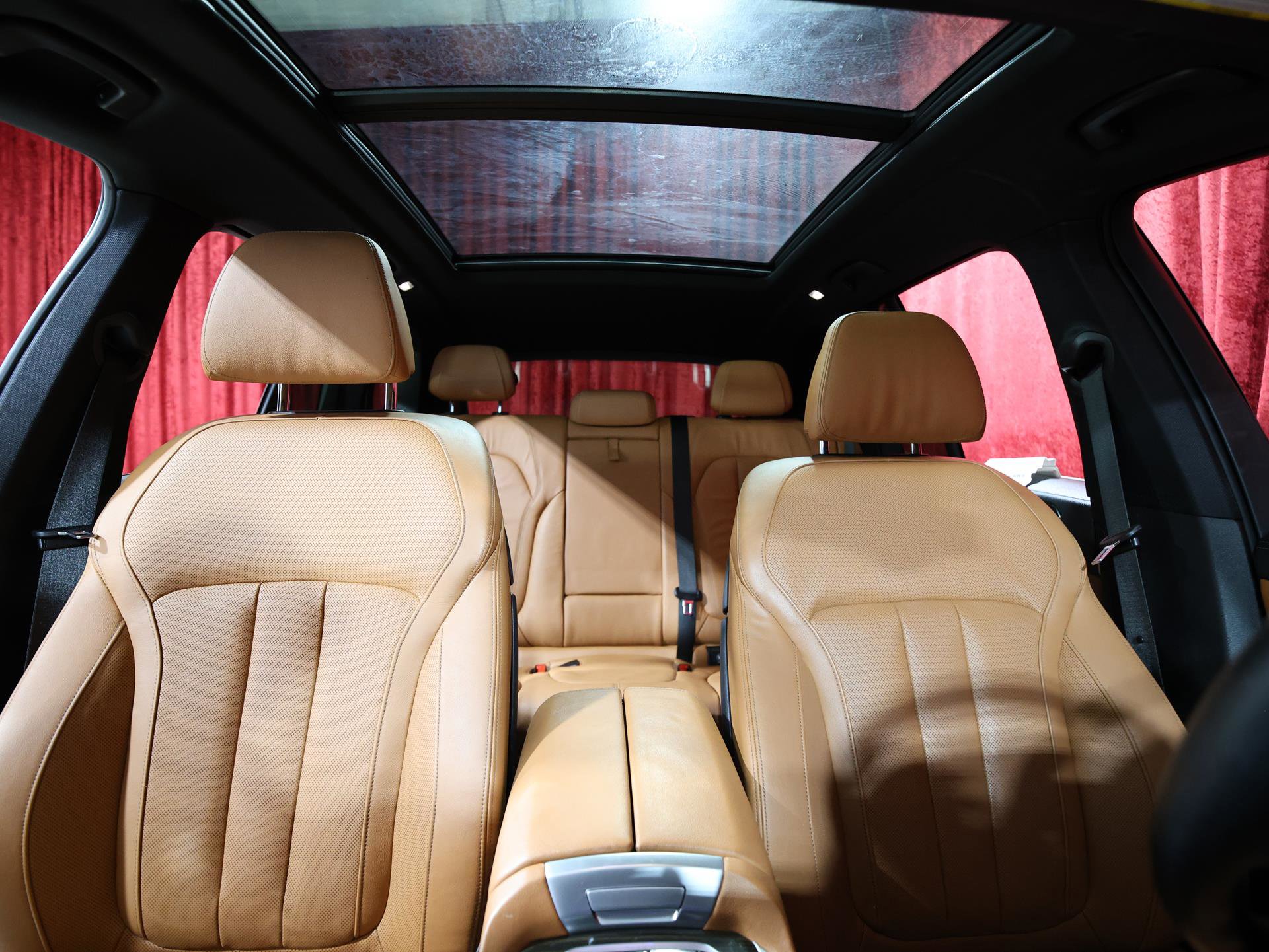 Used 2019 BMW X5 xDrive50i w/ Luxury Seating Package AWD/4WD image 30