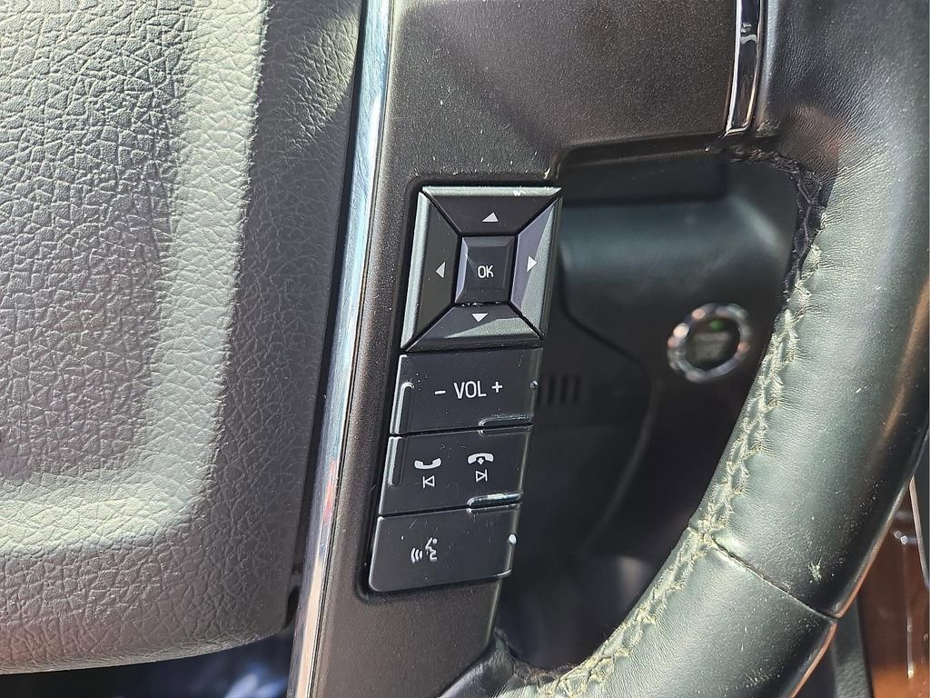 Used 2017 Lincoln Navigator Select AWD/4WD image 24