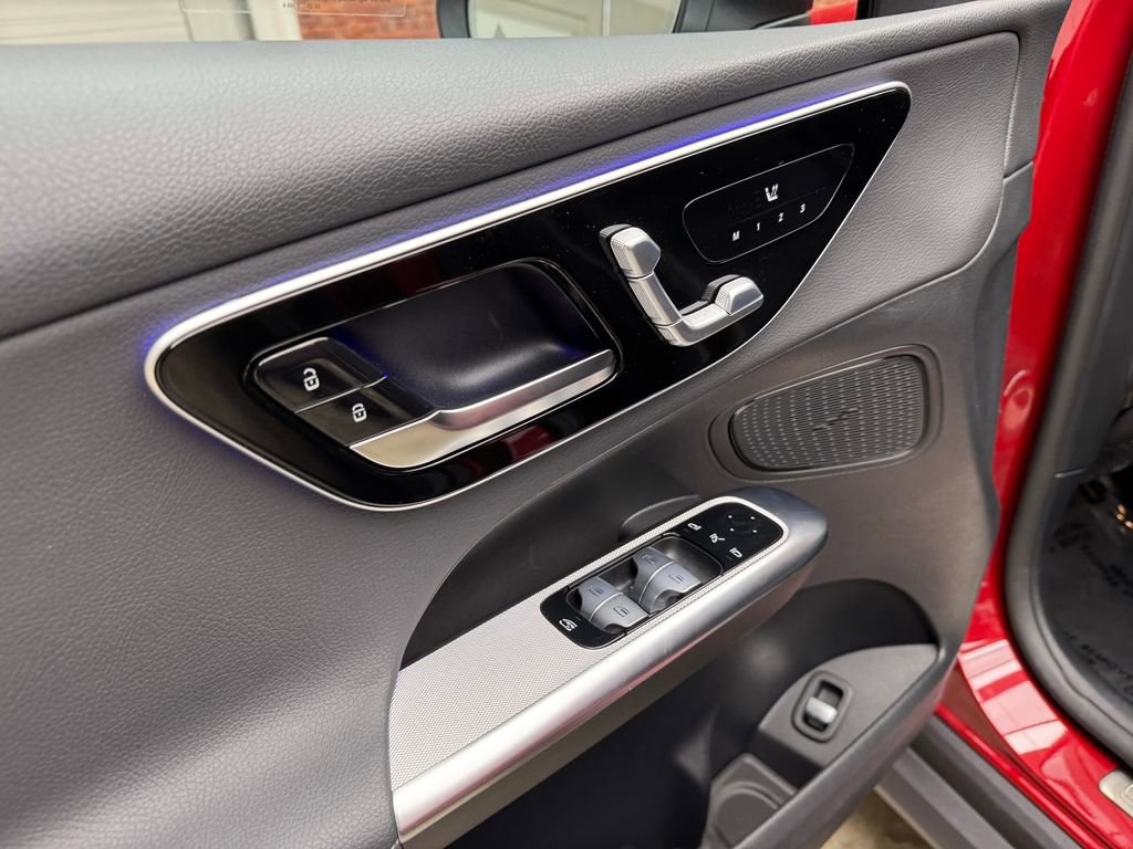 Used 2026 Mercedes-Benz GLC 300 GLC 300 image 11