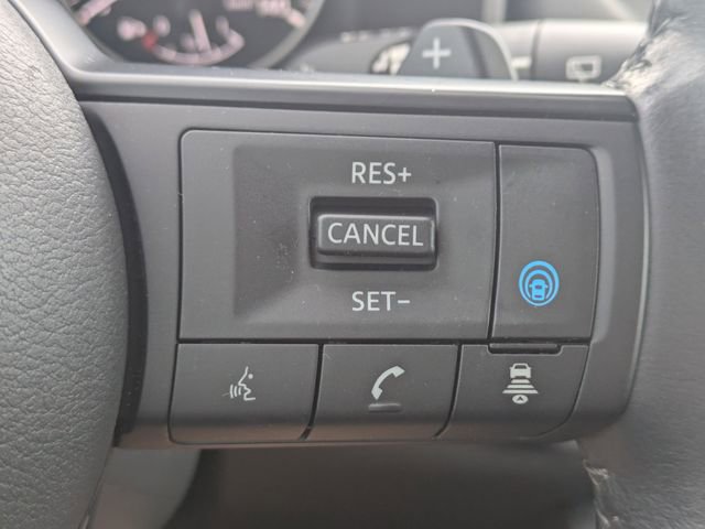 Used 2024 Nissan Rogue SV w/ SV Premium Package FWD image 26