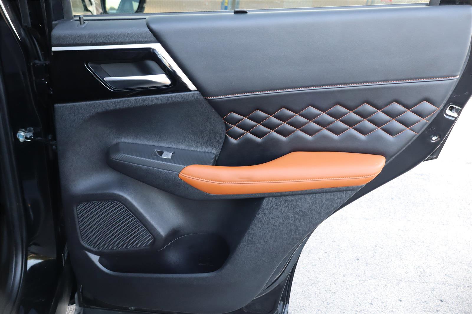Used 2022 Mitsubishi Outlander SEL image 30